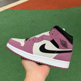 AJ1 MID Berry Pink