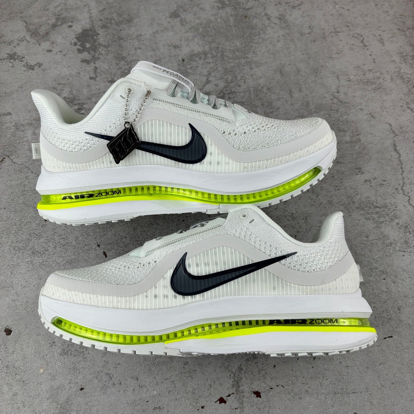 Pegasus Premium White