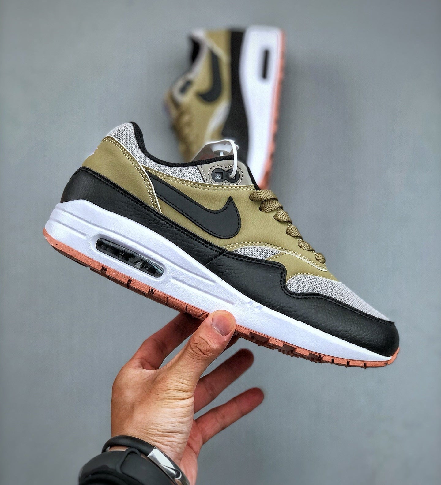 Air Max 1 Dark Stucco