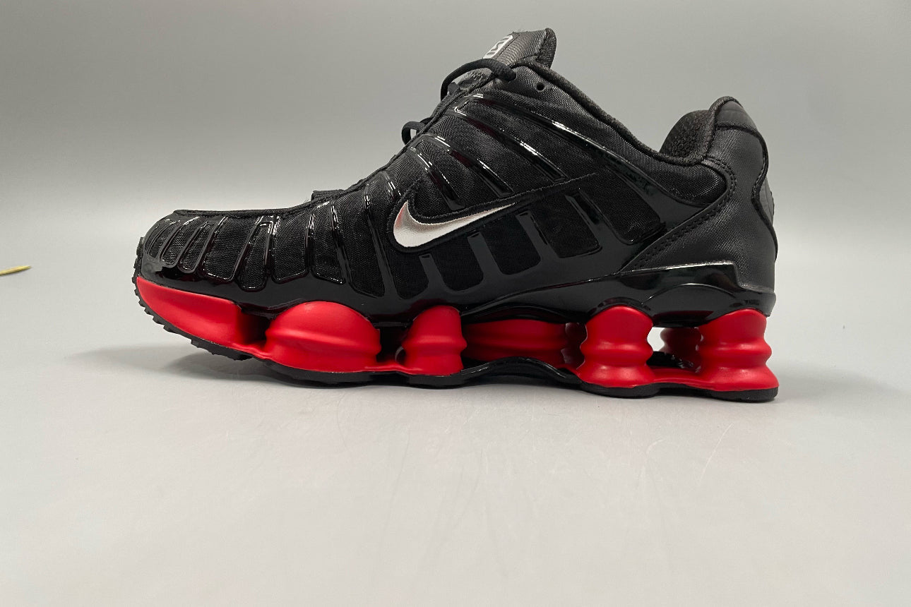 Aware Shox Black and Red