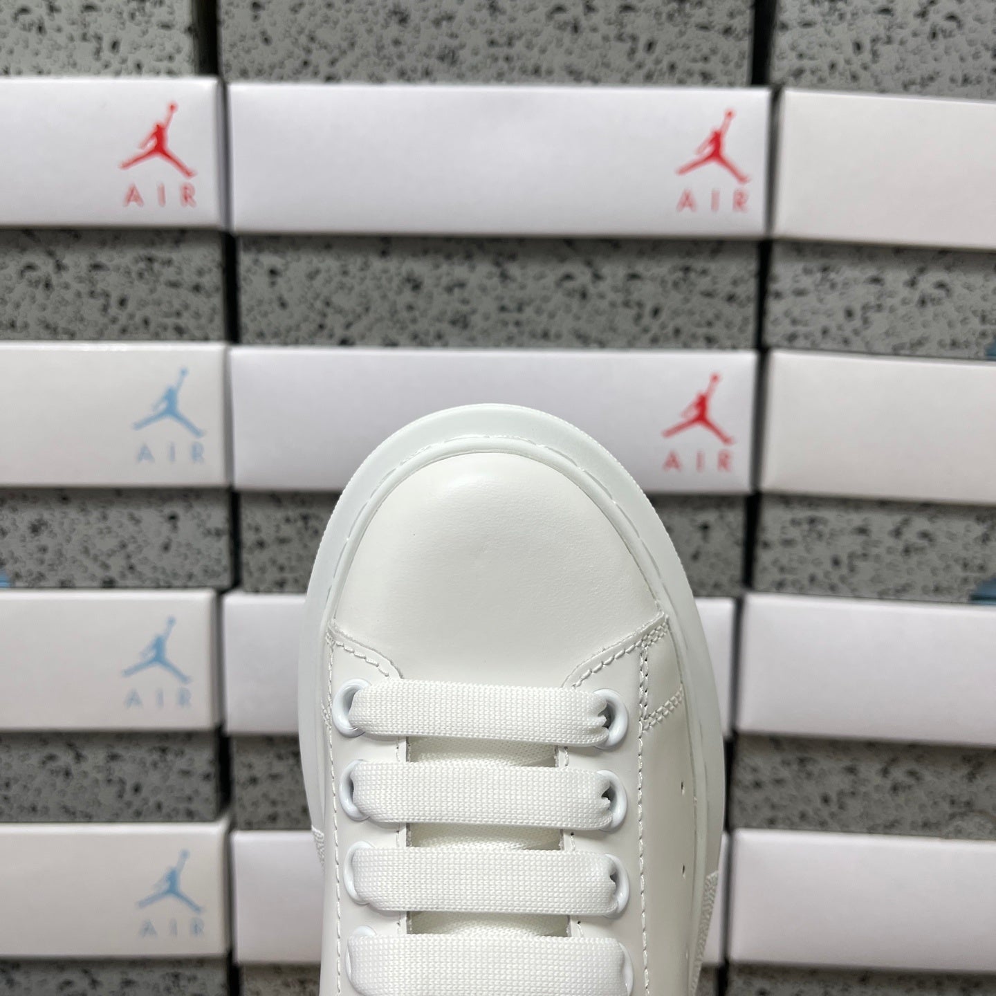 Alexander McQueen Light Purple Drip Sneakers