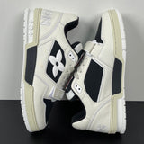 Trainer White and Black