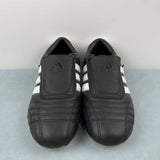 AD Teakwondo Black and White