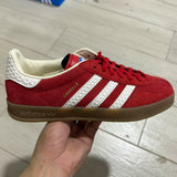 Spezial Red and White