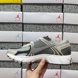 Vomero 5 Metallic Silver