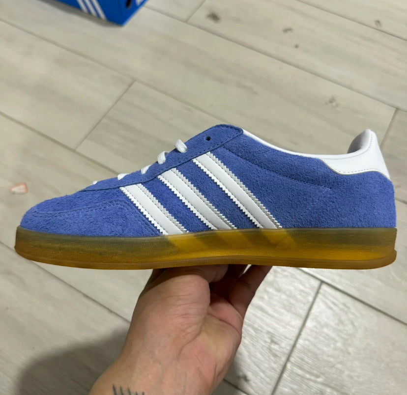 Spezial Blue and White