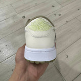 AJ1 Travis Golf