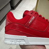 Trainer Red