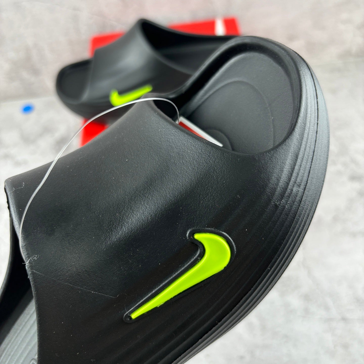 ReactX Rejuven 8 Black and Fluorescente Green
