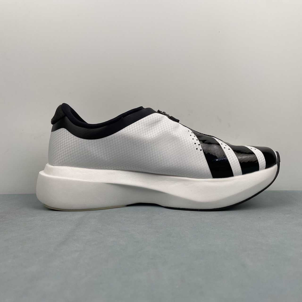 Evo SL White Black