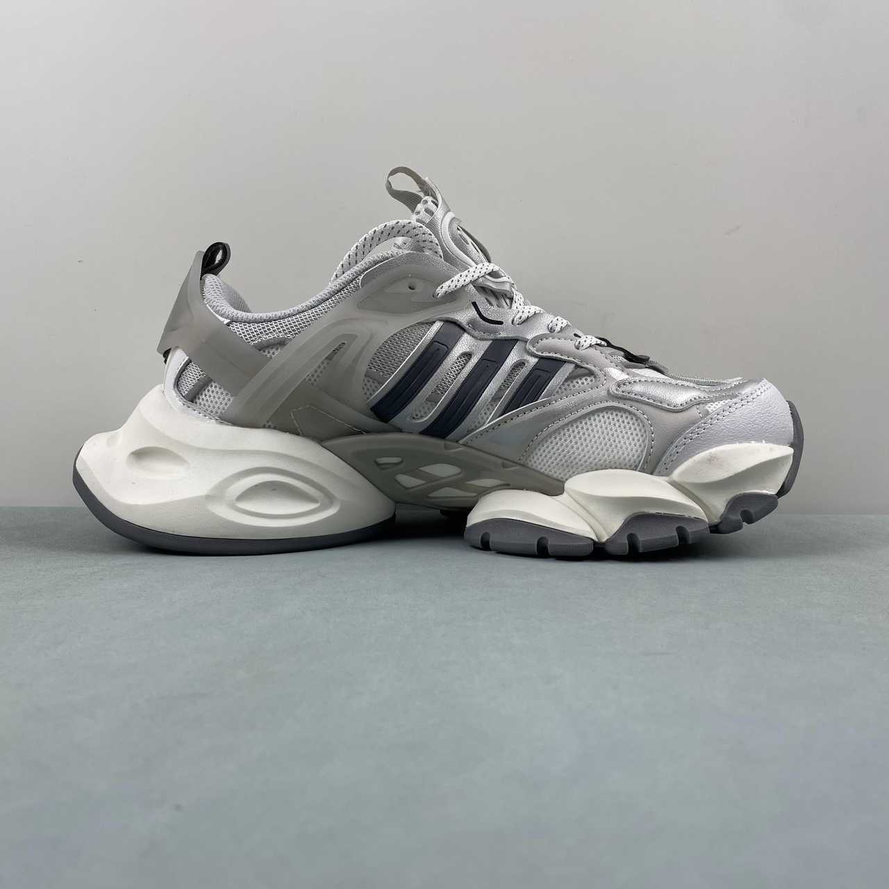 AD XLG Runner Deluxe Grey White
