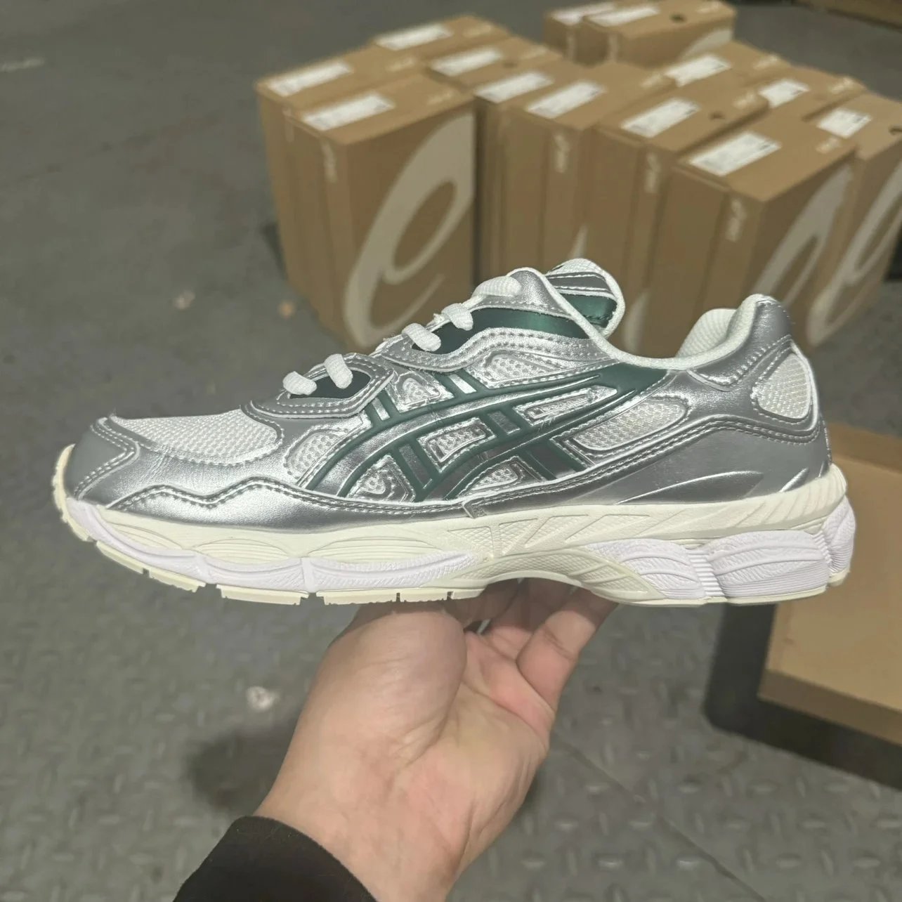 GEL-NYC Silver and Green