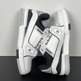 Trainer White and Black