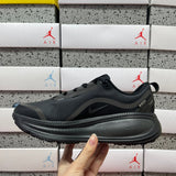 Vomero Plus Black