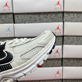 Vomero 5 White / Black