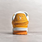 Trainer White and Orange