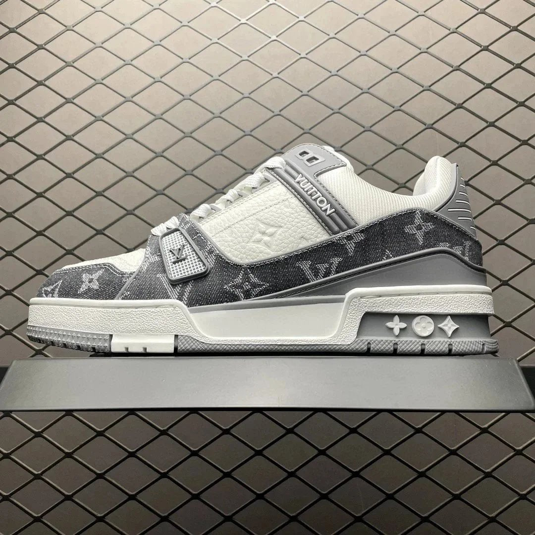 Trainer Grey