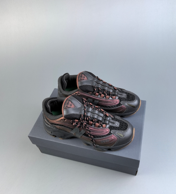 1000 Black Ice