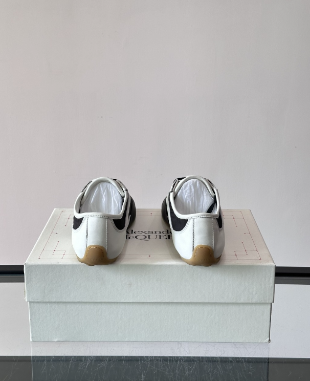 Alexander Mcqueen Boxe White/Grey Drip Sneakers