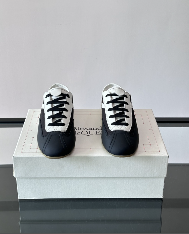 Alexander Mcqueen Boxe White/Grey Drip Sneakers