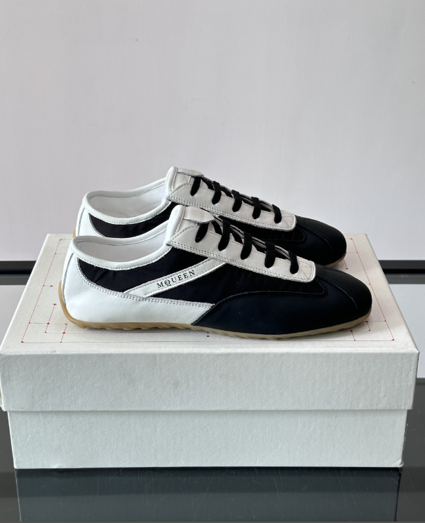 Alexander Mcqueen Boxe White/Grey Drip Sneakers