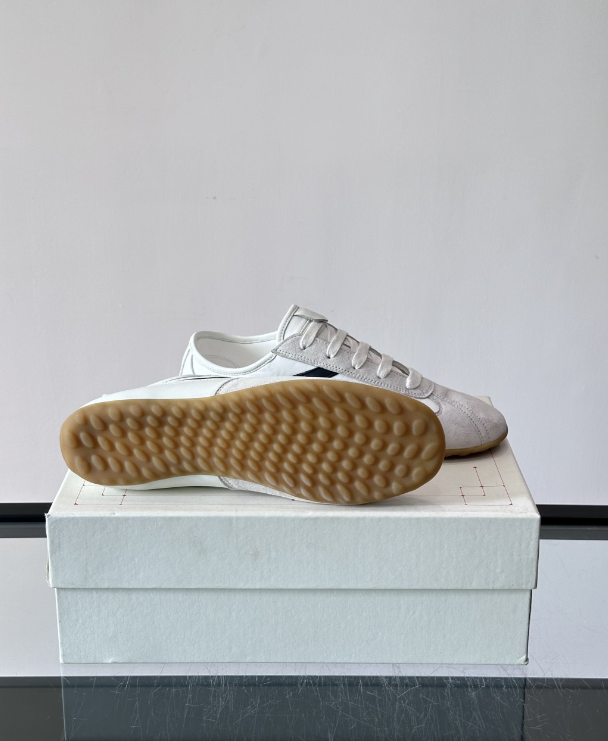 Alexander Mcqueen Boxe White Drip Sneakers