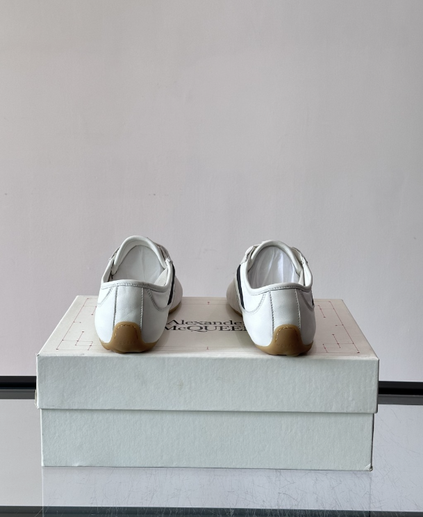 Alexander Mcqueen Boxe White Drip Sneakers