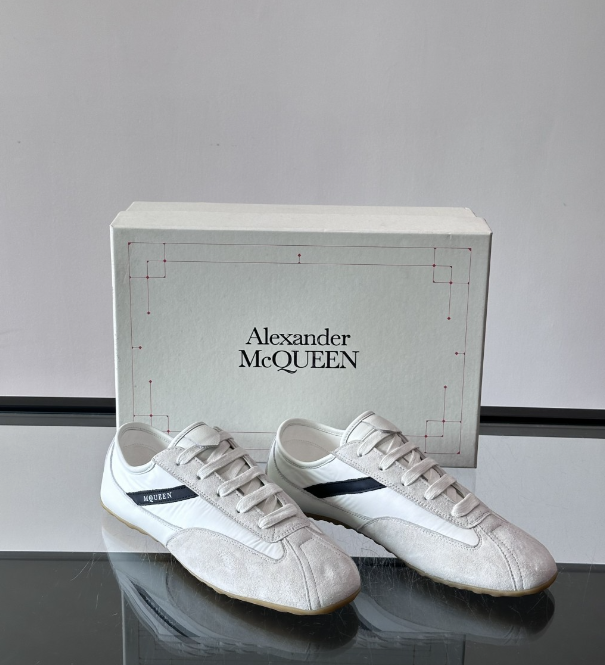 Alexander Mcqueen Boxe White Drip Sneakers
