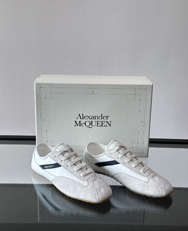 Alexander Mcqueen Boxe White Drip Sneakers