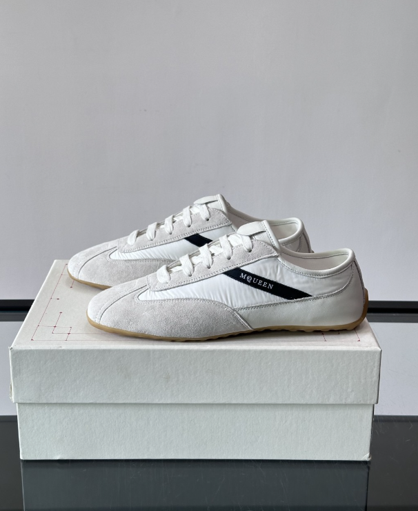 Alexander Mcqueen Boxe White Drip Sneakers