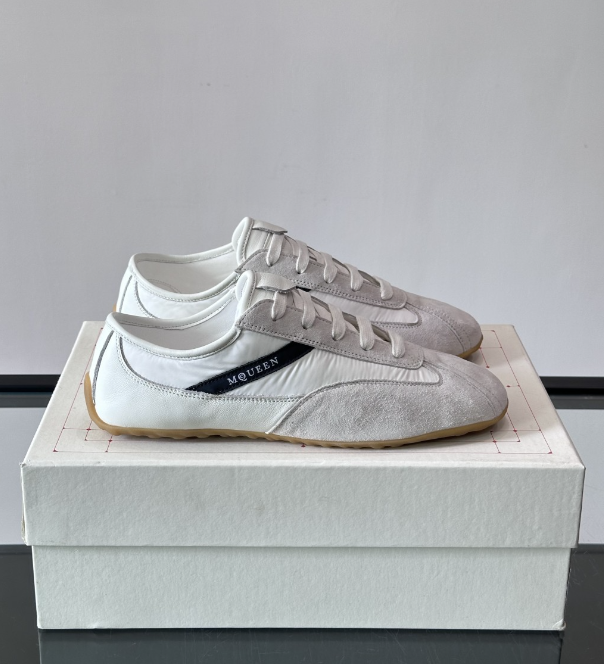 Alexander Mcqueen Boxe White Drip Sneakers