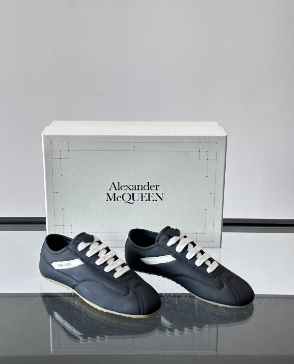 Alexander Mcqueen Black Drip Sneakers