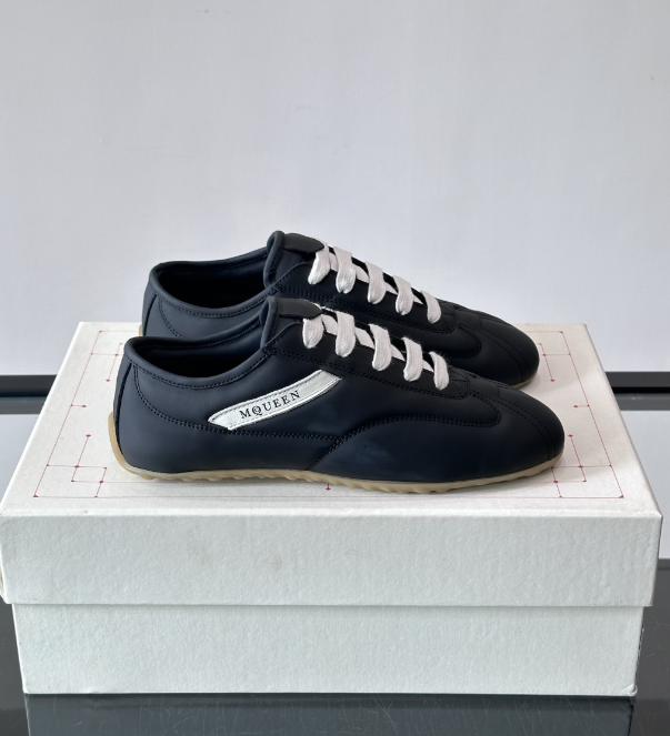 Alexander Mcqueen Black Drip Sneakers