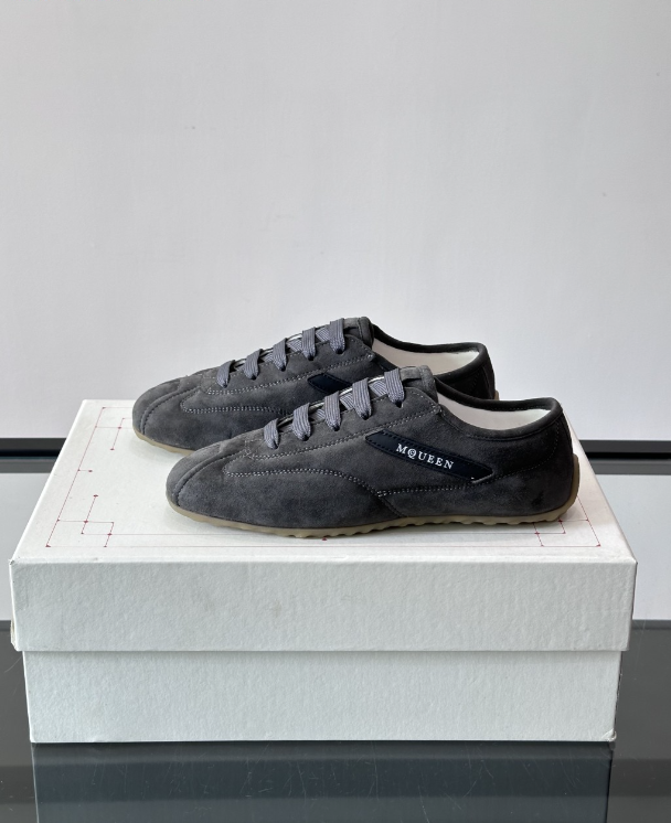 Alexander Mcqueen Black Drip Sneakers