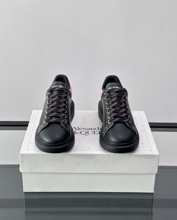 Alexander McQueen Oversized Black Pink Drip Sneakers