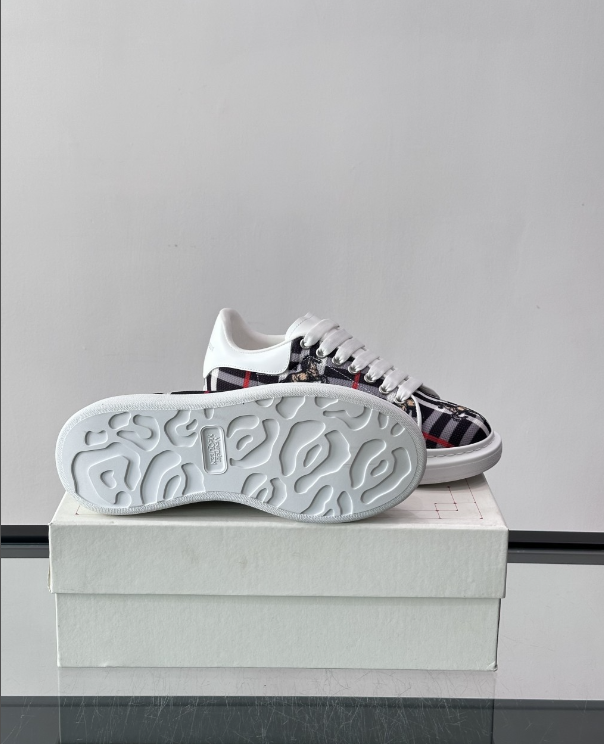 Alexander McQueen Oversized White Multicolor Drip Sneakers