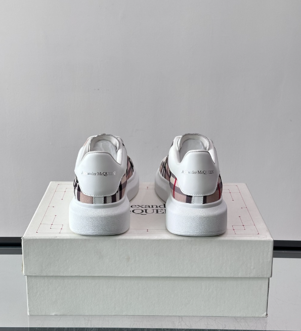 Alexander McQueen Oversized White Multicolor Drip Sneakers