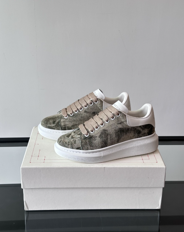 Alexander McQueen Oversized Green Drip Sneakers