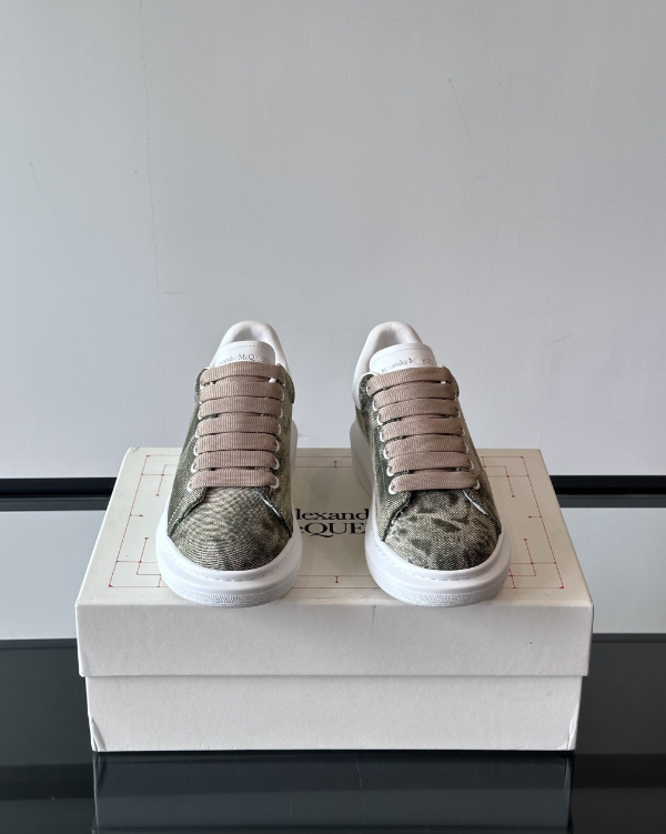 Alexander McQueen Oversized Green Drip Sneakers