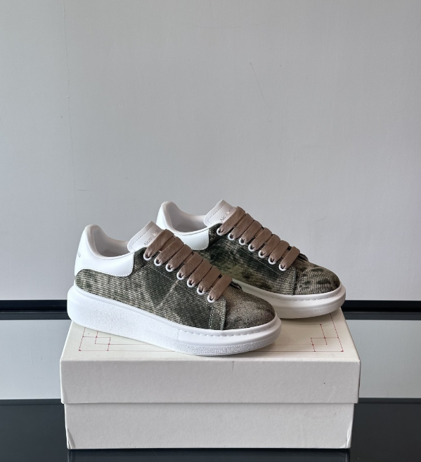 Alexander McQueen Oversized Green Drip Sneakers