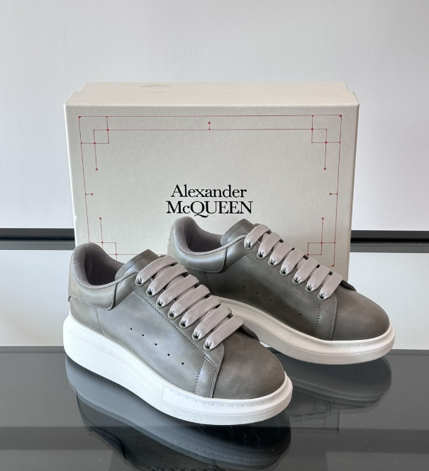 Alexander McQueen Oversized White Grey Drip Sneakers