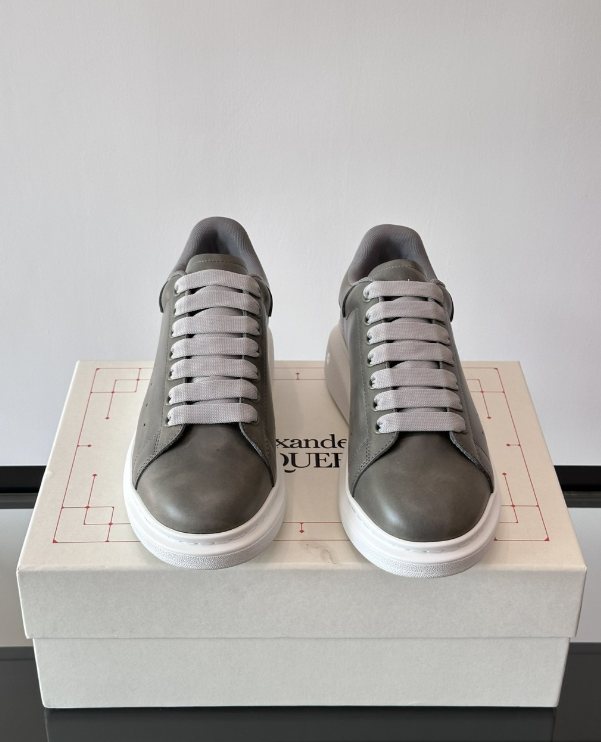 Alexander McQueen Oversized White Grey Drip Sneakers