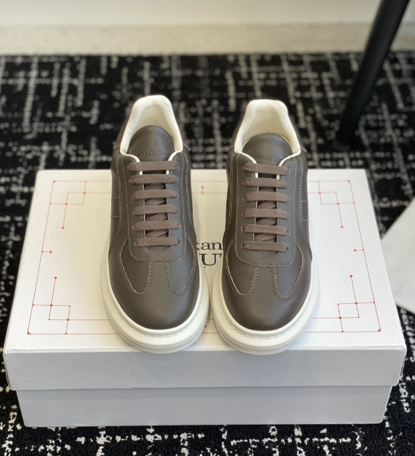 Alexander McQueen Oversized Brow Drip Sneakers