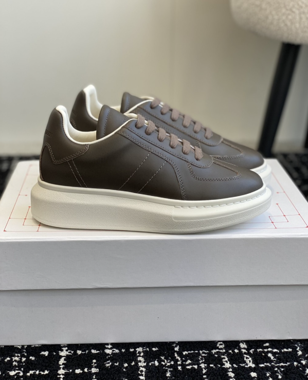 Alexander McQueen Oversized Brow Drip Sneakers