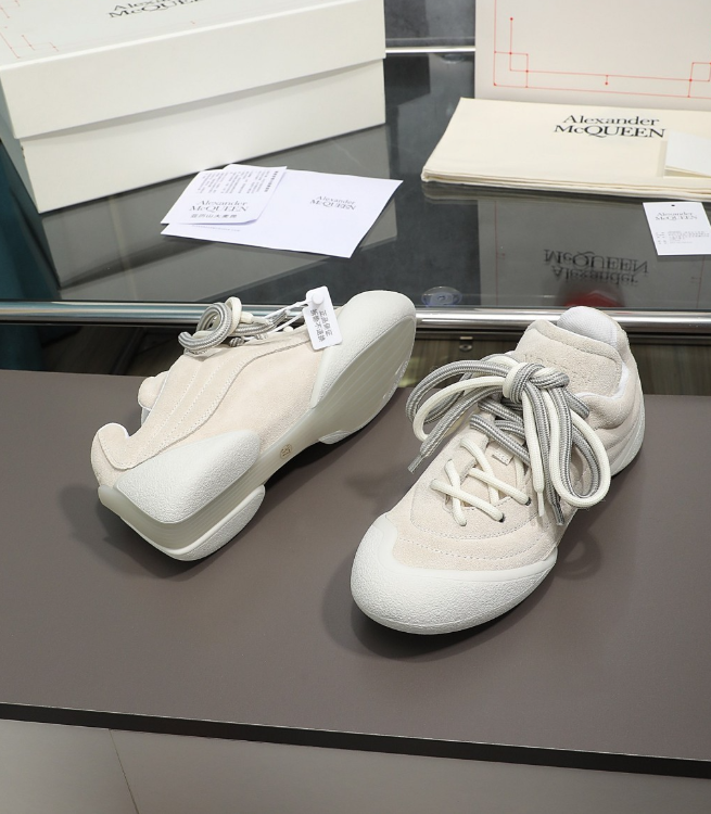 Alexander McQueen Flexion Grey Drip Sneakers
