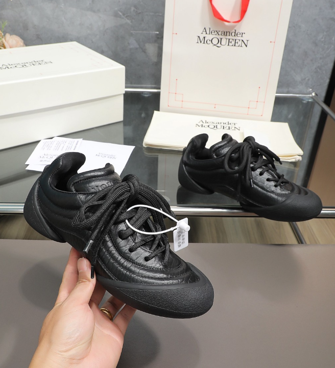 Alexander McQueen Flexion Black Drip Sneakers
