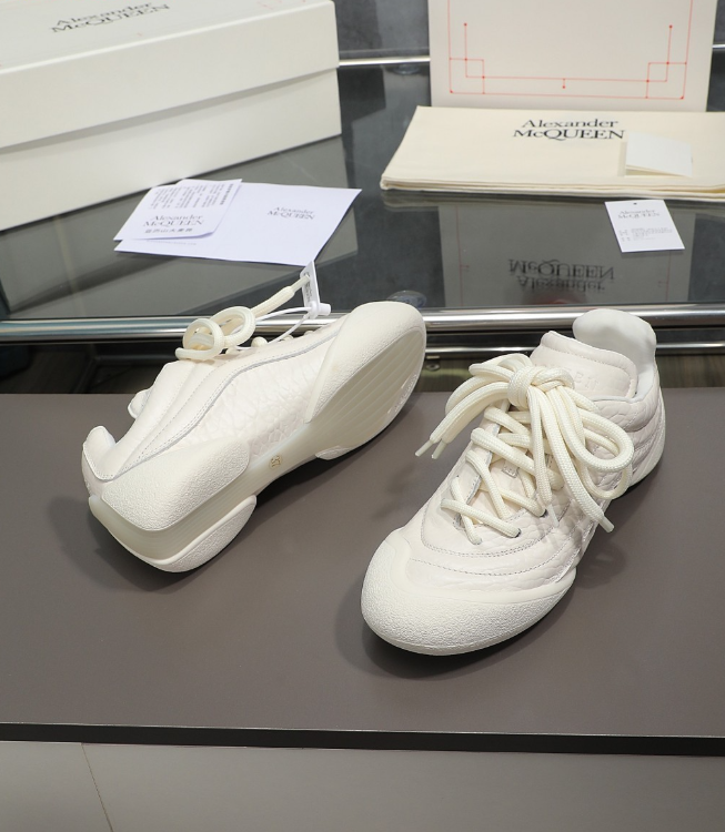 Alexander McQueen Flexion White Drip Sneakers
