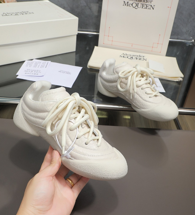 Alexander McQueen Flexion White Drip Sneakers