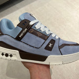 Trainer Blue