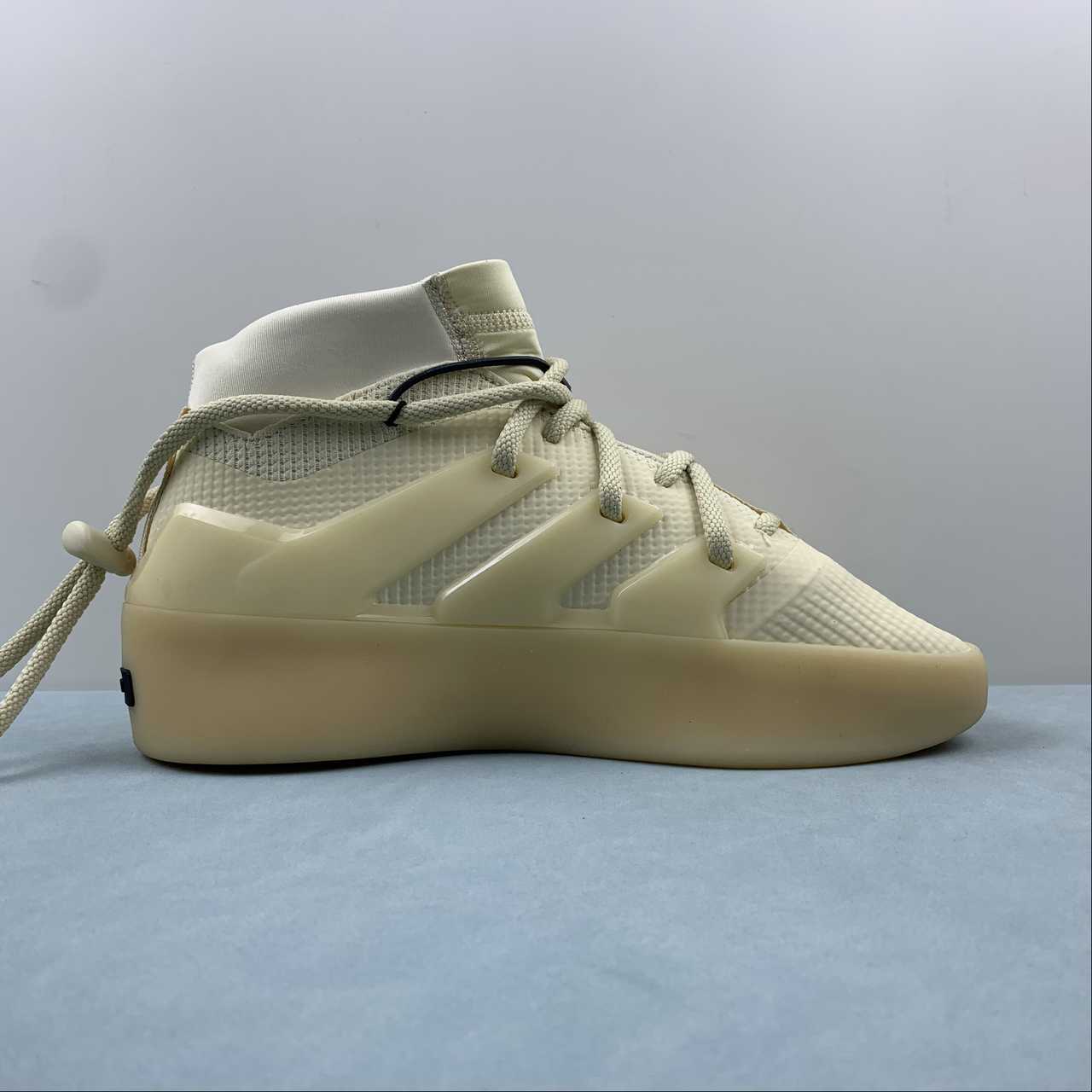 AD Athletics I Basketbalk Beige